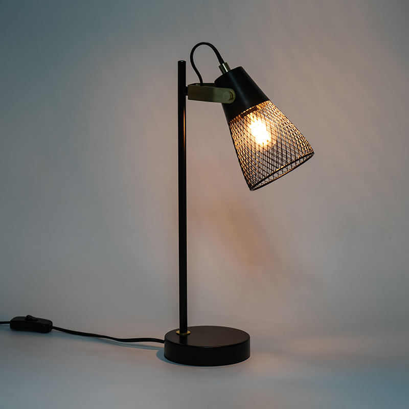 Hotel Schlafzimmer Metall hohl Eisentischlampe