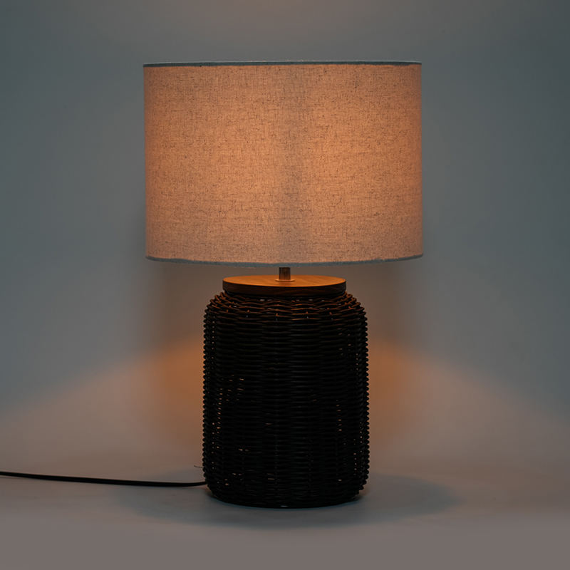 Schwarzer Rattan Vintage Tischlampe