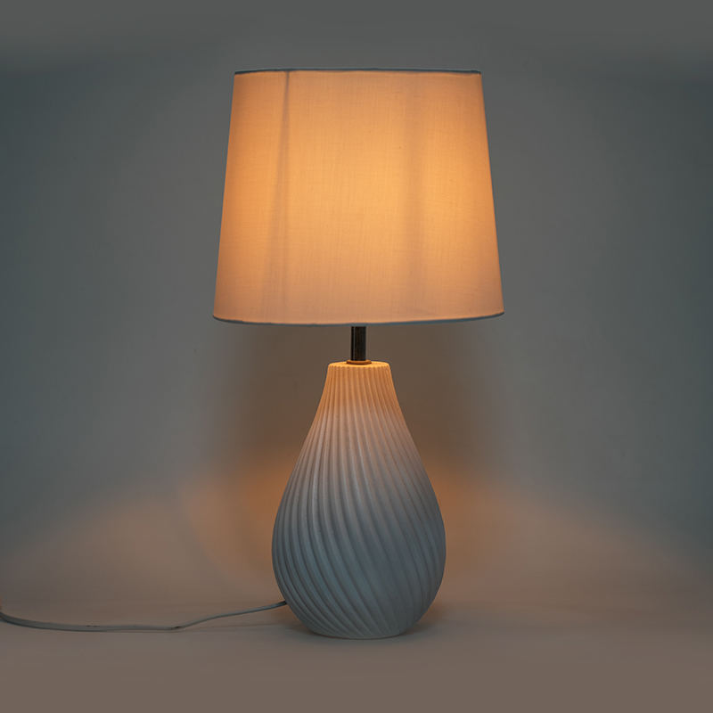 Einfache Home -Schlafzimmer -Nachttischlampe