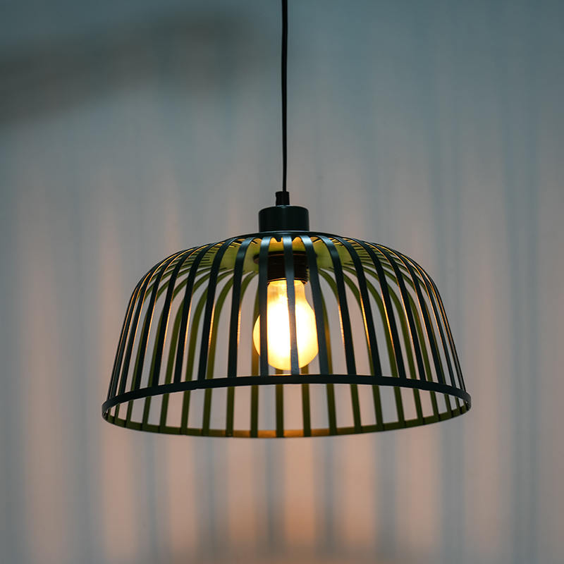 Vintage -Eisenkronleuchter