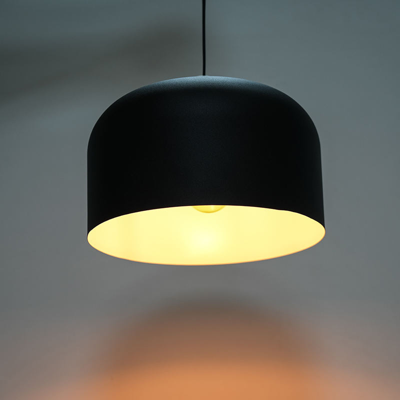 Vintage Black Metal Dome Kronleuchter