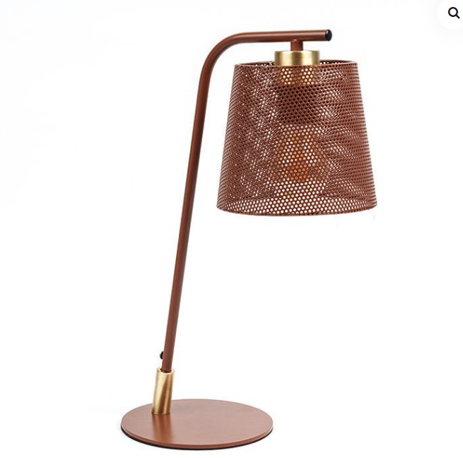 Nordic Metall Weogh Iron Tischlampe: Ein Modell hochwertiger Materialien und feiner Handwerkskunst