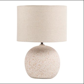 Kann eine dekorative Tischlampe die Stimmung eines Raumes verändern?